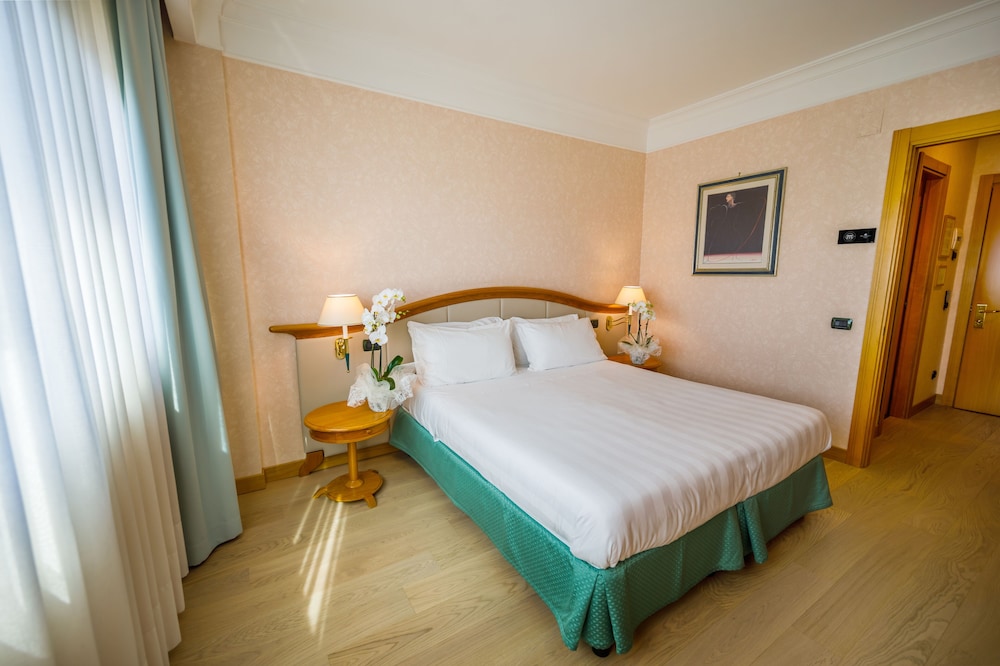 Superior Room - Photo 1