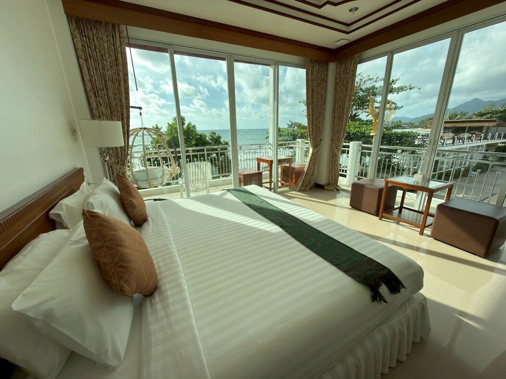 Deluxe Room, Sea View, Corner