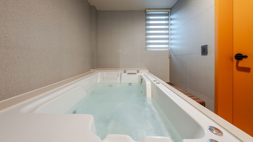 Basic Room, 1 Bedroom (Room B201 (Couple Room)) - Photo 7