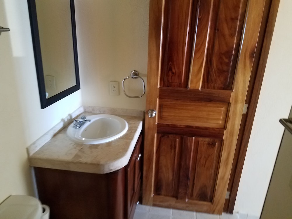 Panoramic Condo, 1 King Bed, Terrace, Ocean View photo 2