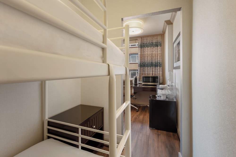 Room (Bunk) thumbnail 6
