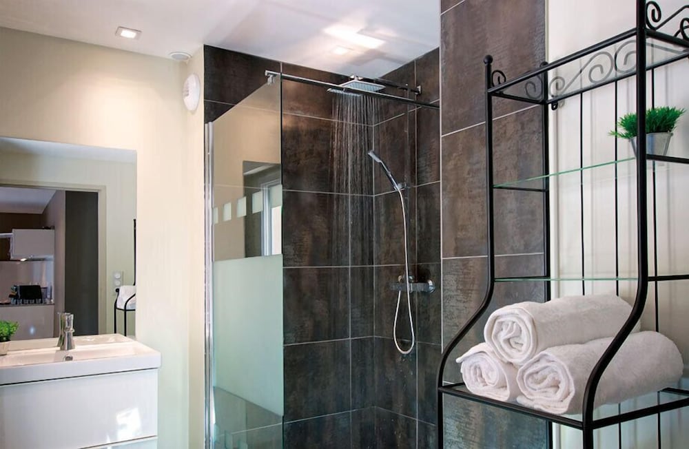 Superior Apartment (Antoine Bros) photo 3