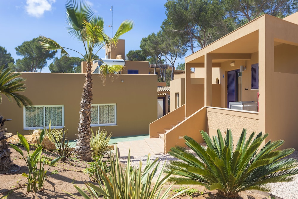 Superior Apartment, 1 Bedroom, Balcony (Plus 4 adults) photo 2