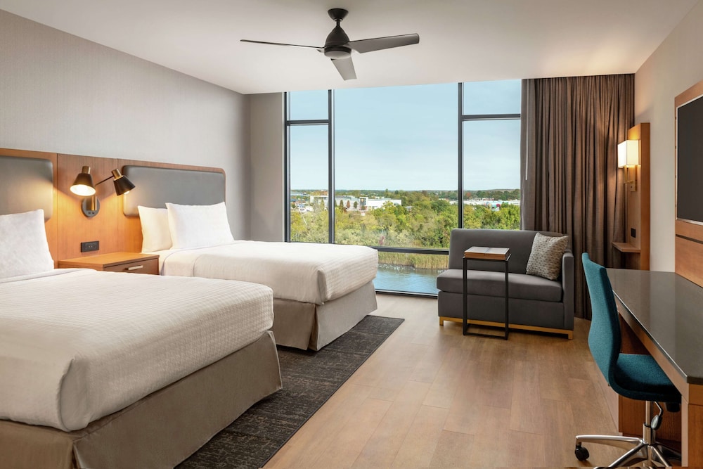 Suite, 1 Bedroom, River Side - Photo 7