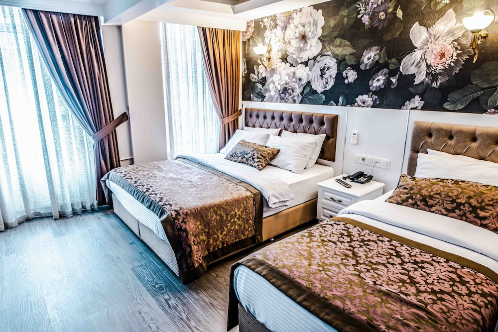 Deluxe Quadruple Room photo 2