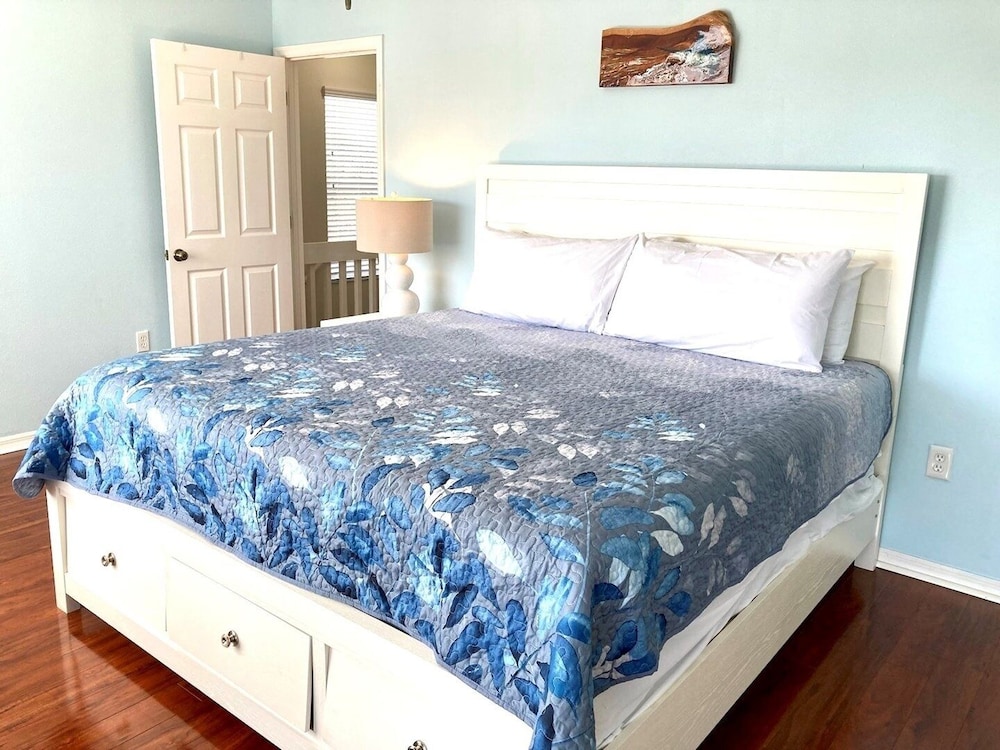 House, 3 Bedrooms photo 3