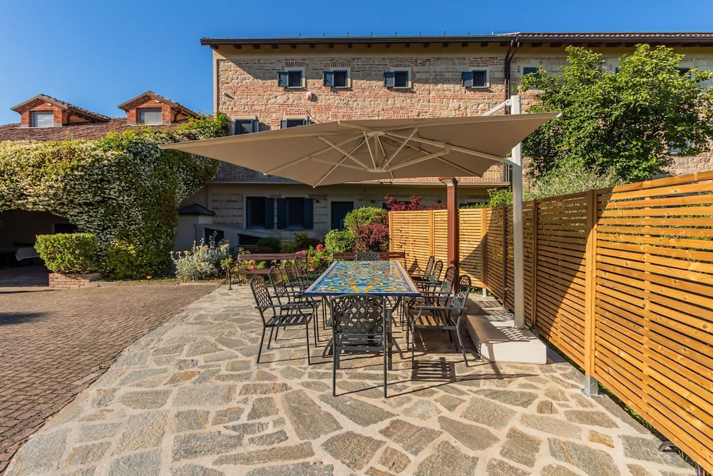 Antico Casale Vignale Stunning View and Pool, Billede 85