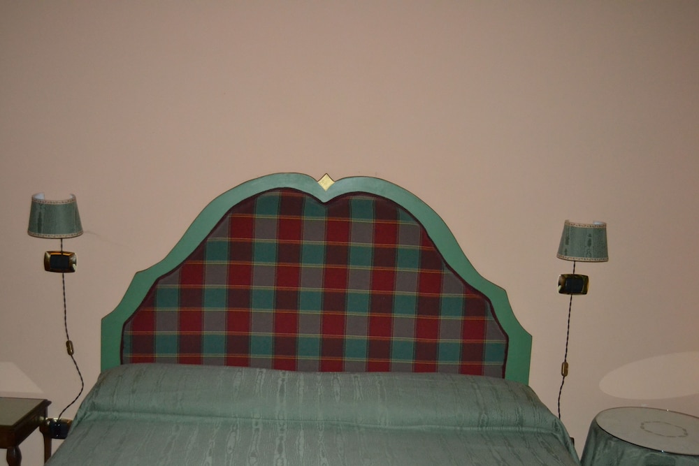 Standard Double Room photo 3