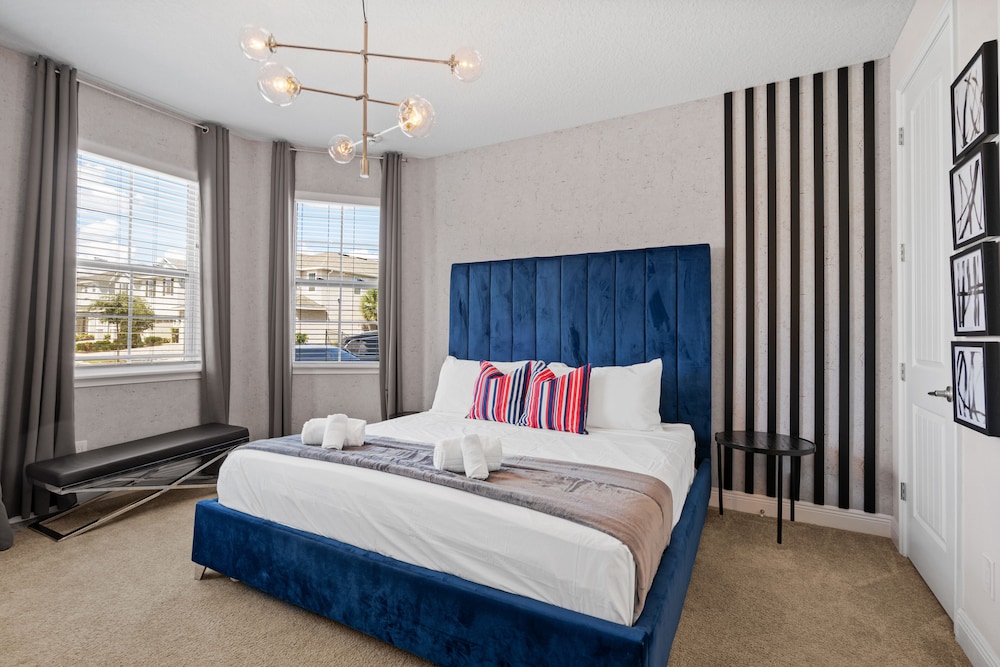 Encore Resort 11 Bedroom Home (2312)