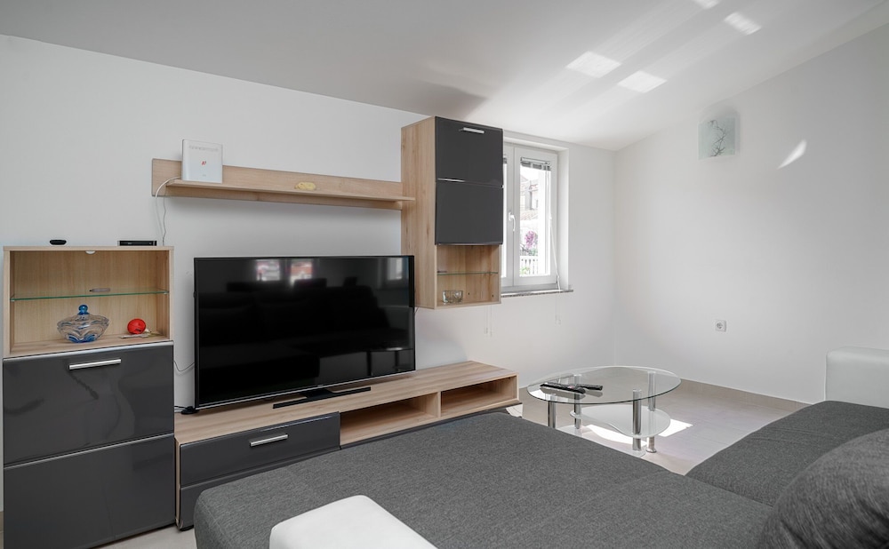 Apartment (A1) photo 1