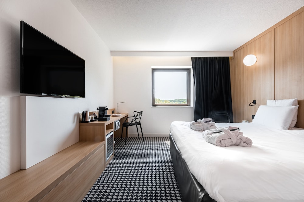 Privilege, Room, 1 Double Bed - Photo 3