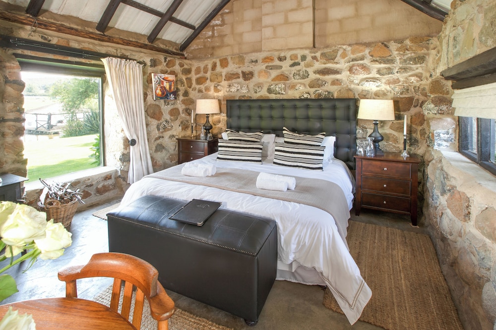 Bull Stables Room 7