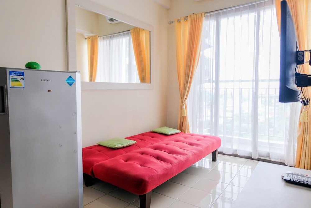 Room - Photo 15