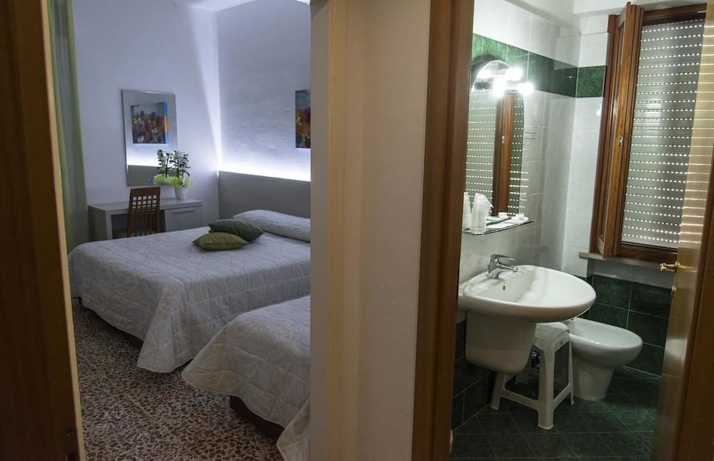 Triple Room photo 1
