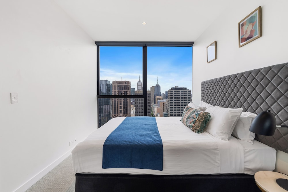 1 Bedroom Apartment City View - Photo 2