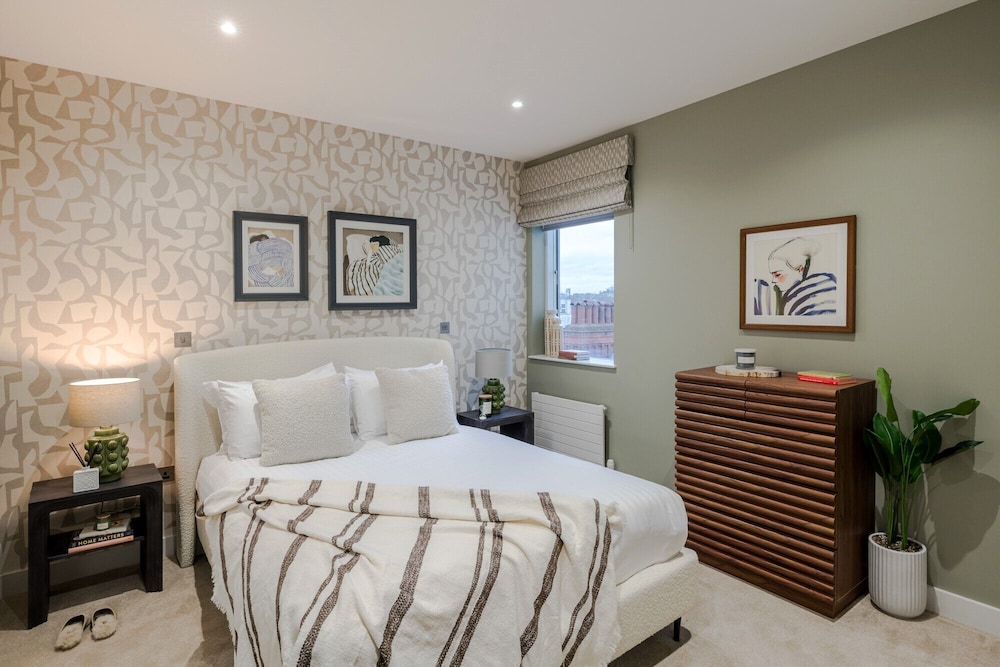 Luxury Penthouse, City View photo 3