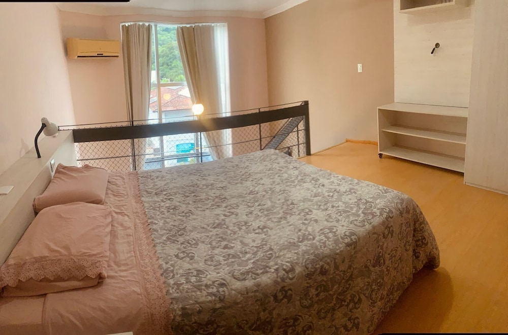 Apartment photo 3