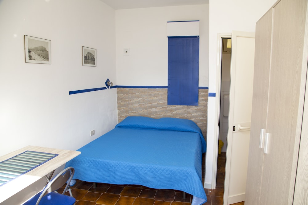 Economy Bungalow, 1 Double Bed