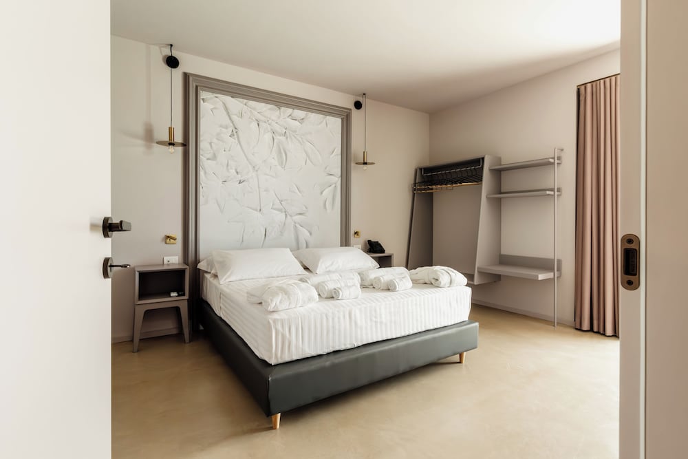 Luxury Studio Suite