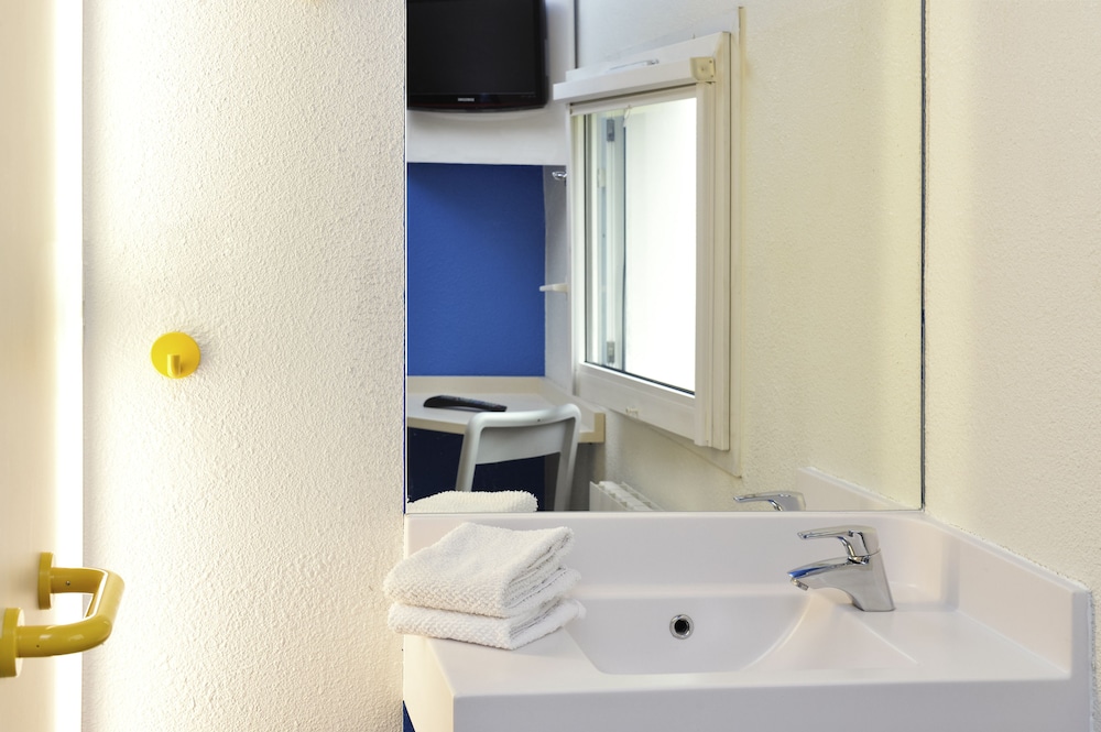 Room (Trio) photo 3