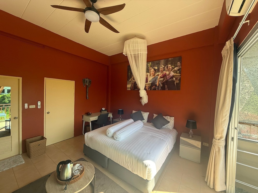 Deluxe Double Room, Balcony photo 2