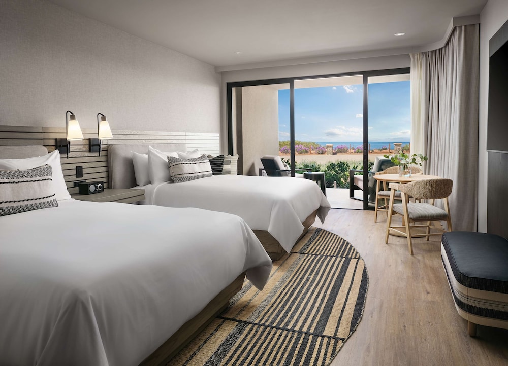 Premium Room, 2 Queen Beds, Balcony (Coastline View)