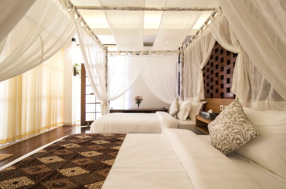 Villa, 4 Bedrooms - Photo 3