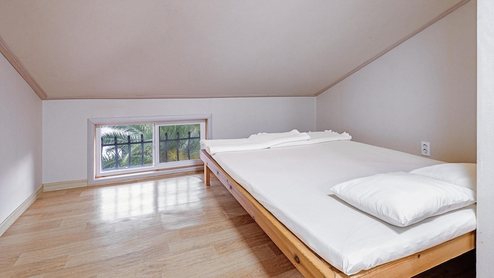 Basic Room, 1 Bedroom (Star small room) - Photo 6