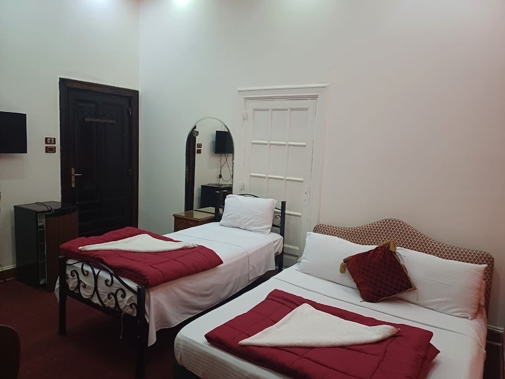 Deluxe Twin Room, 2 Twin Beds, City View - Photo 25