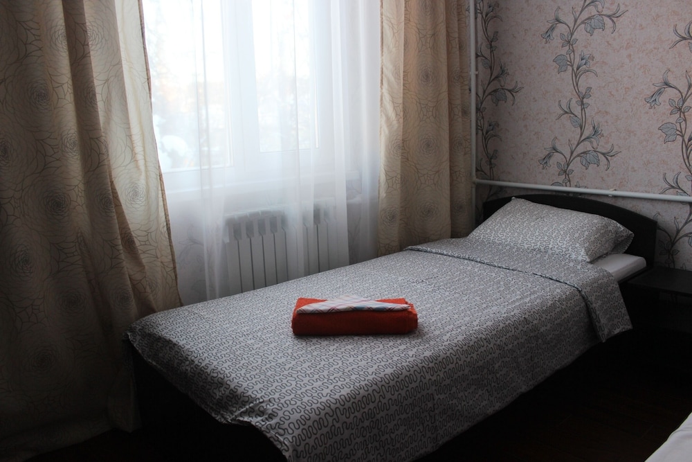 Basic Twin Room