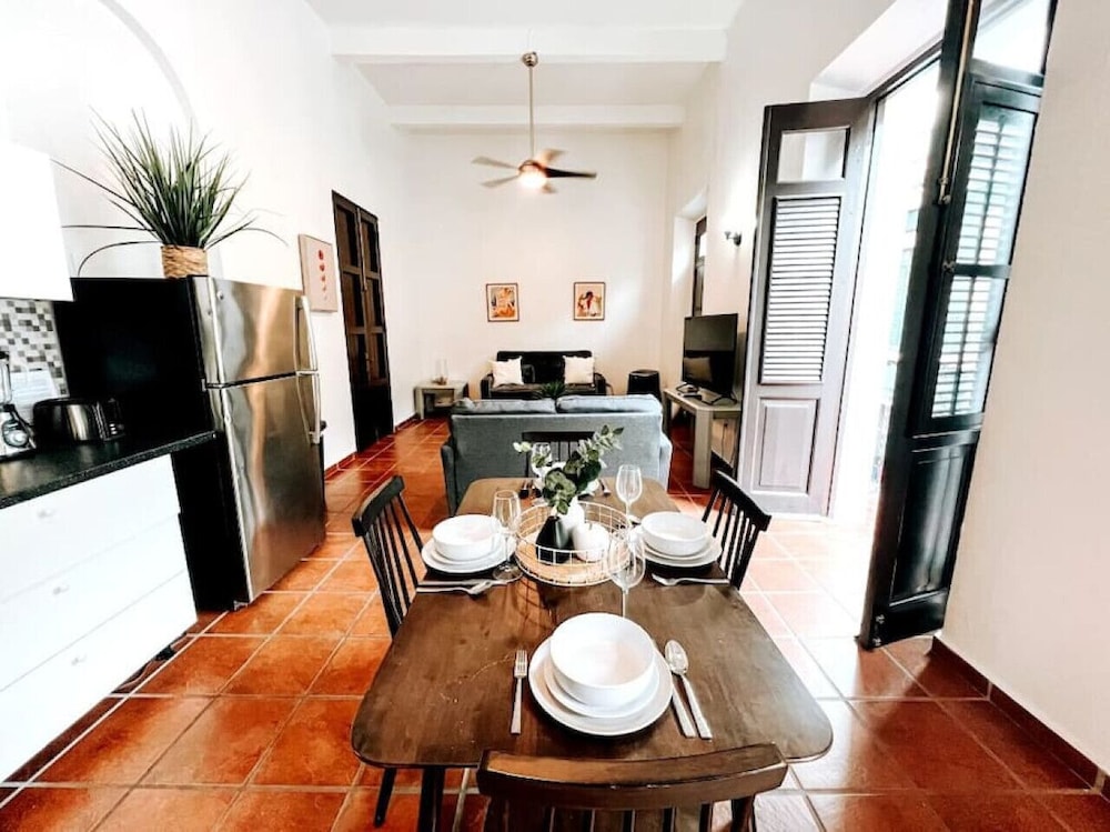 Basic Apartment (65 Fortaleza, Apt 1, San Juan PR 00901), photo 6