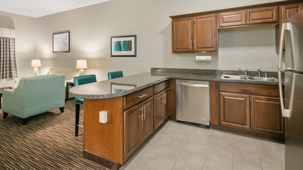 Suite, 2 Queen Beds, Non Smoking, Kitchen (Full Kitchen)