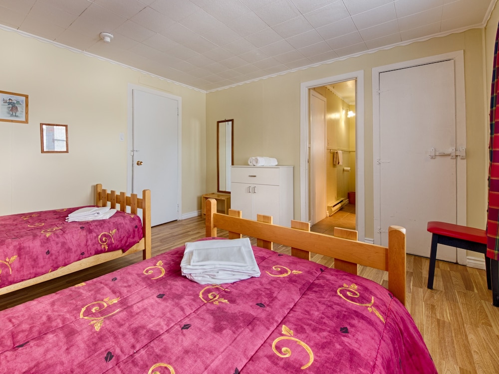 Family Villa, Multiple Bedrooms, River View, Lakeside (1 Bedroom) photo 1