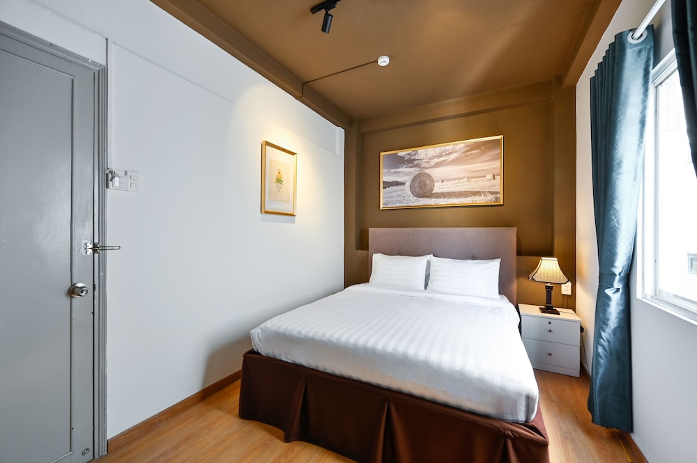 Deluxe Double Room (Window) photo 2