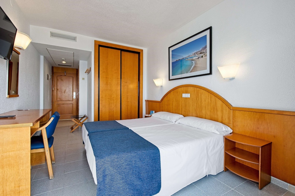 Quadruple Room, Balcony, Sea View (2 Adults and 2 Children)