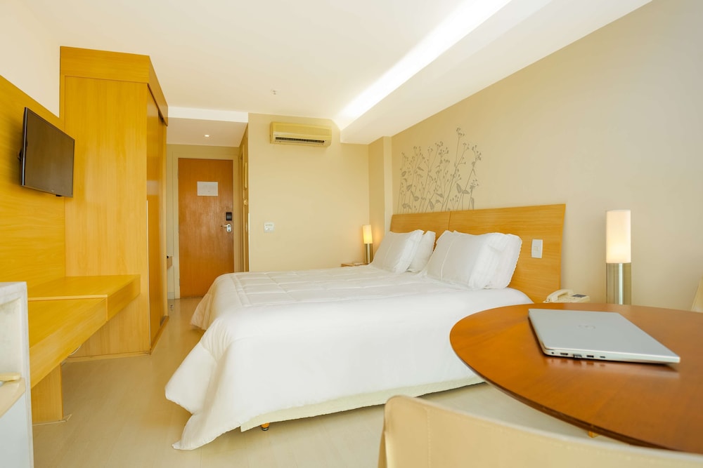 Superior Room, 1 King Bed, Balcony, Ocean View - Photo 5