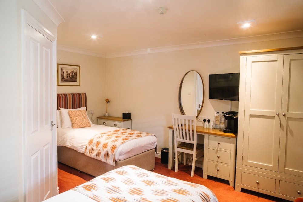 Courtyard Twin Room photo 3