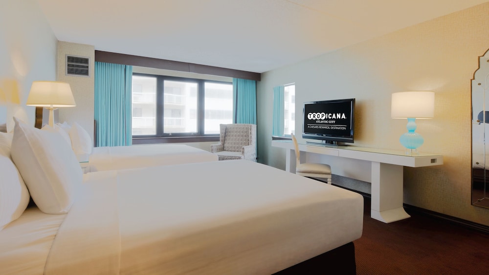 CHELSEA CLASSIC ROOM 2 QUEEN NON-SMOKING