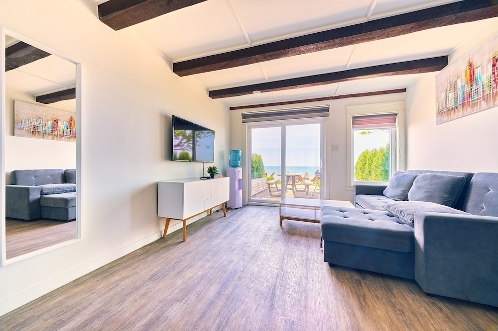 Suite 203 - 2 Storeys