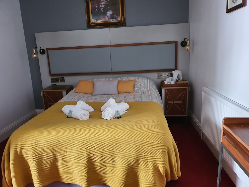 Basic Double Room, 6 Bedrooms photo 1