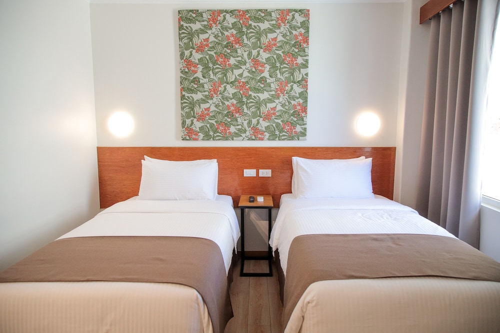 Twin Room - Photo 2