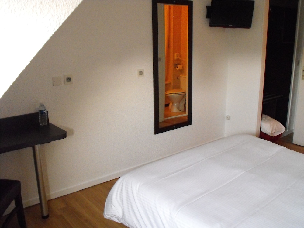 Double Room - Photo 3