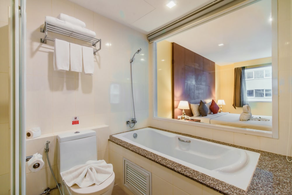 Family Suite - Pool View photo 2