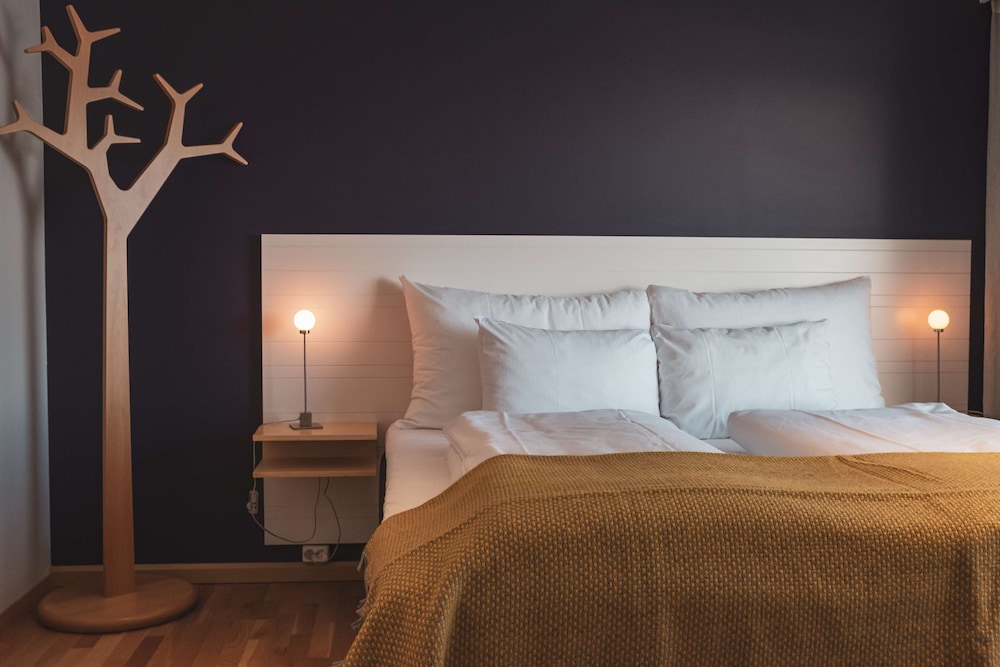 Junior Suite, 1 King Bed, Non Smoking - Photo 1