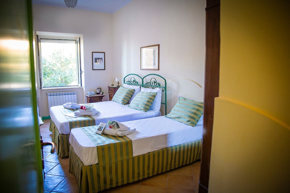 Triple Room (Mela) photo 2