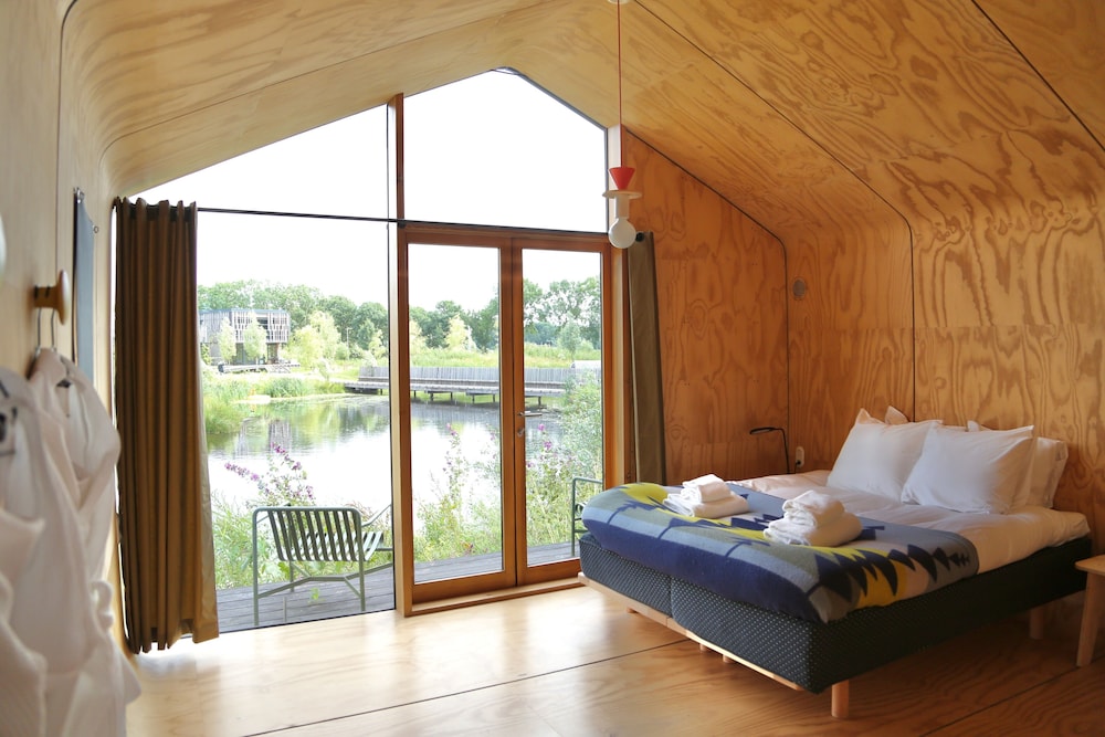 Comfort Cabin