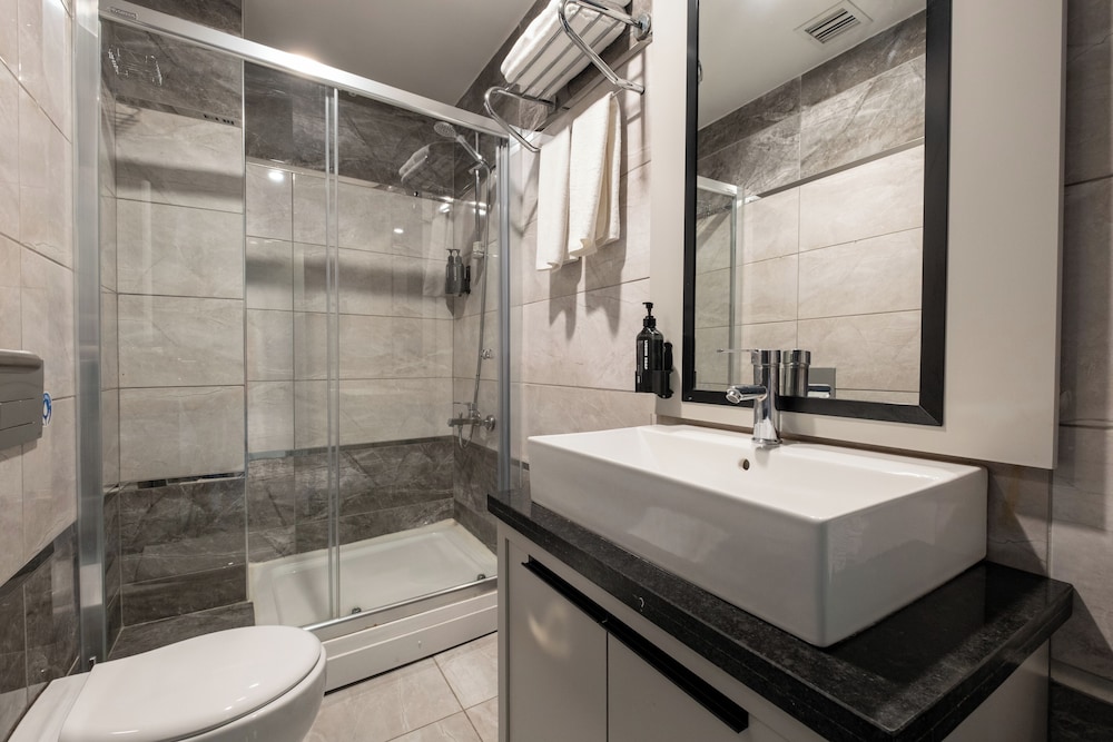 Standard Double Room - Photo 7