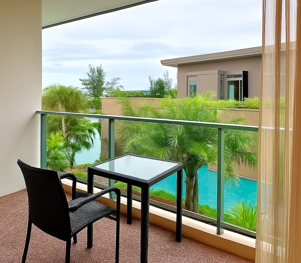 Deluxe Sea View Room - Photo 3
