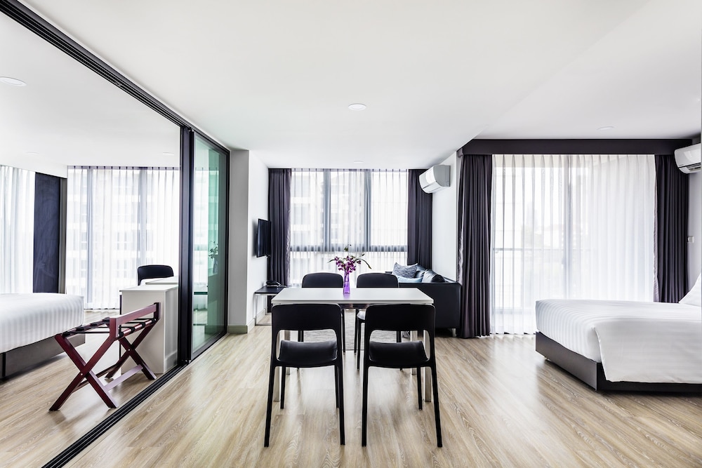 Family Room, 2 Bedrooms, Non Smoking photo 1