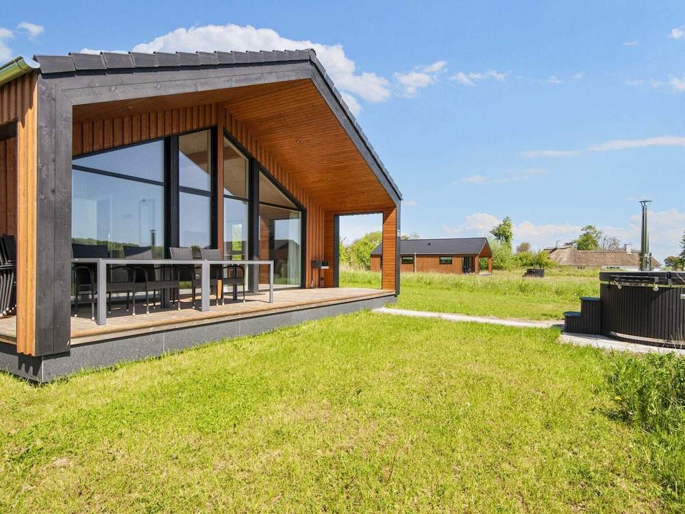 House photo 2